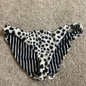 Raisins Reversible Black and White Striped and Spotted Bikini Bottom Size Small